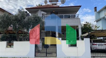 Spacious 3+1 villa 250m from the sea in Konakli district