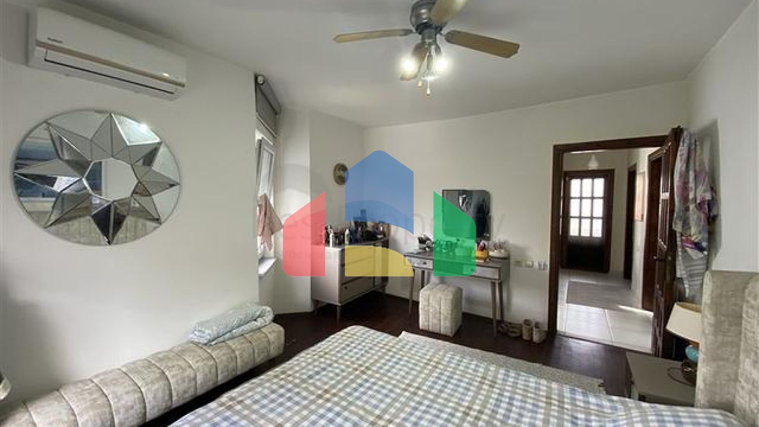 Просторная вилла 3+1 в 250м от моря в районе Конаклы