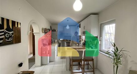 Просторная вилла 3+1 в 250м от моря в районе Конаклы