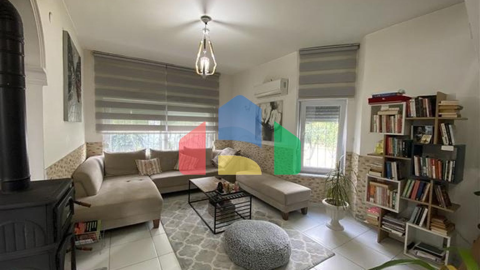 Просторная вилла 3+1 в 250м от моря в районе Конаклы