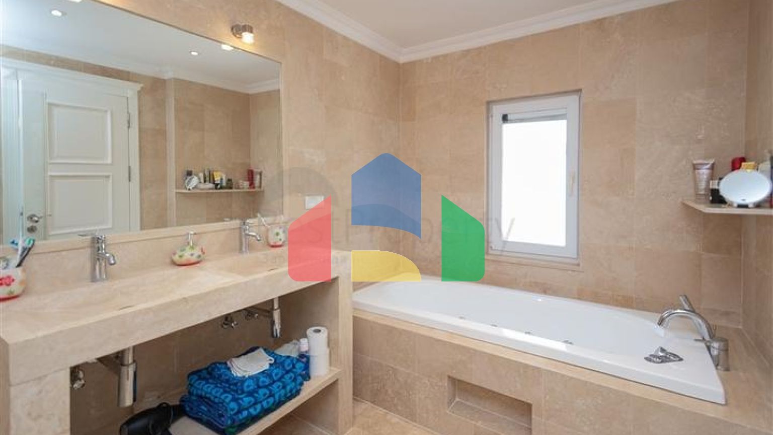 Роскошная вилла с панорамным видом на море в одном из самых престижных районов Алании