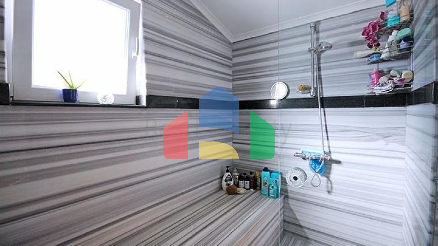 Пентхаус 4+1 с дизайнерским ремонтом и шикарным видом на море