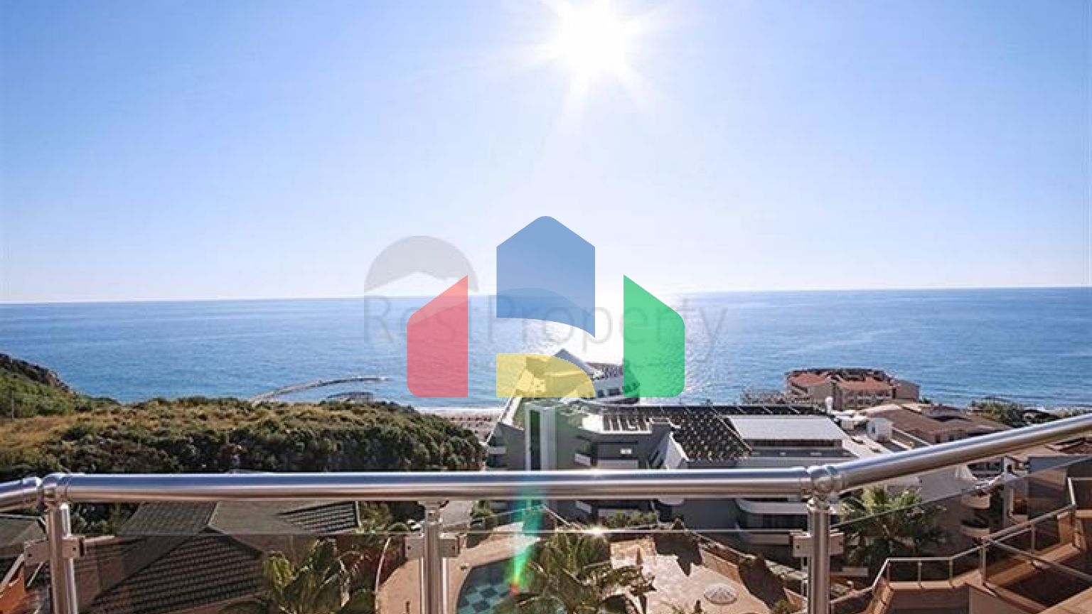 Пентхаус 4+1 с дизайнерским ремонтом и шикарным видом на море