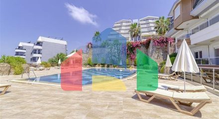 Пентхаус 4+1 с дизайнерским ремонтом и шикарным видом на море