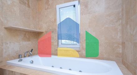 Роскошная вилла у моря в живописном уголке Средиземноморья