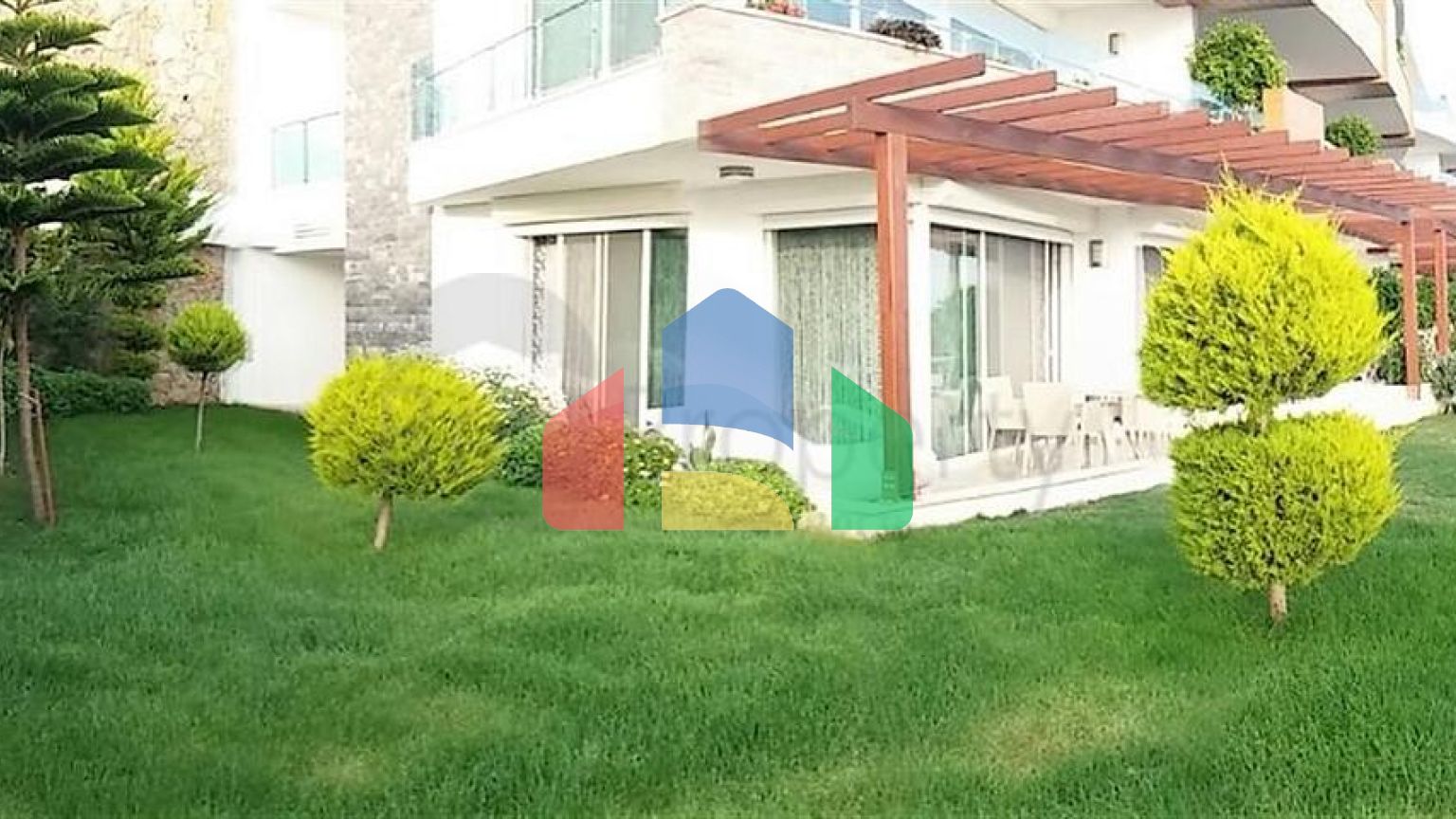 Розкішні апартаменти 1 + 1 в Конакли