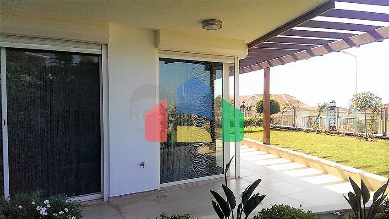 Розкішні апартаменти 1 + 1 в Конакли