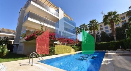 Spacious 3+1 penthouse in Konakli district