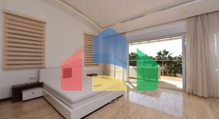 Просторный пентхаус 3+1 в районе Конаклы