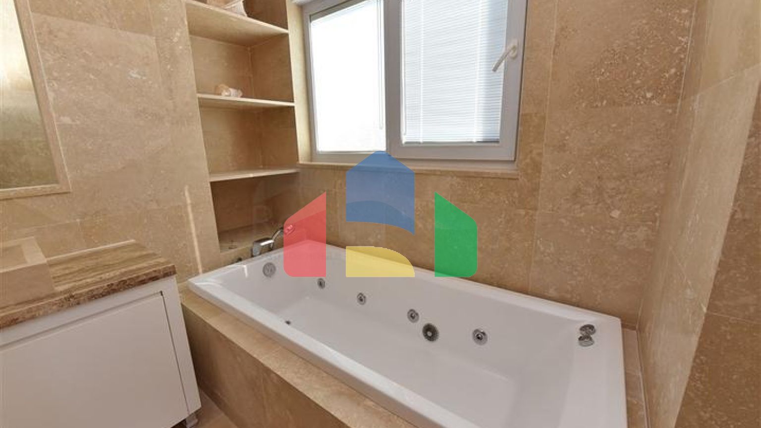 Просторный пентхаус 3+1 в районе Конаклы