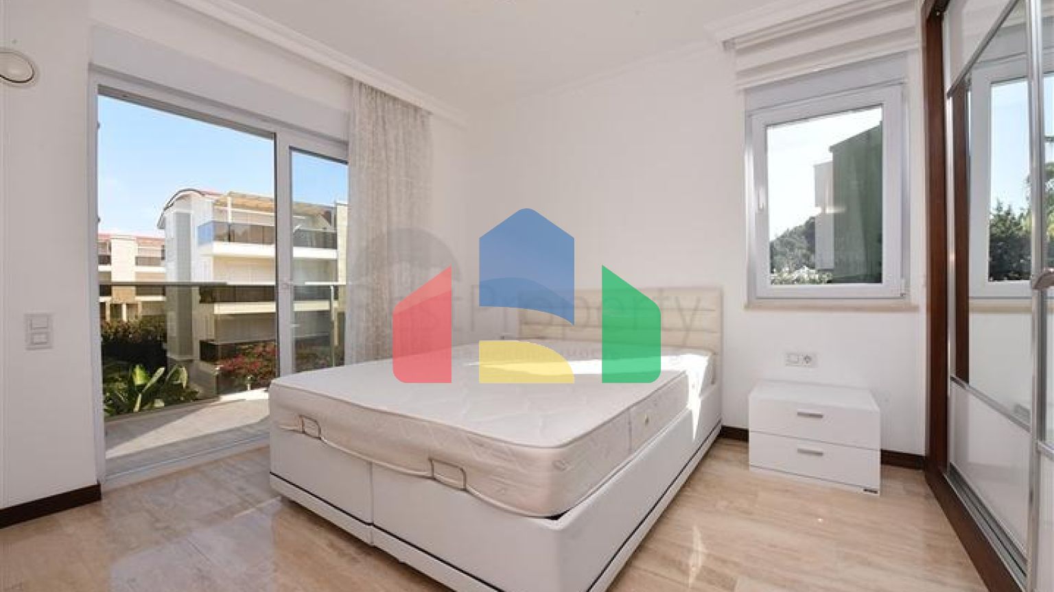 Просторный пентхаус 3+1 в районе Конаклы