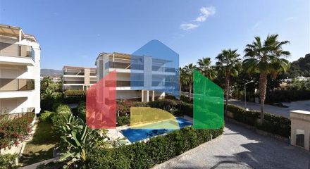 Просторный пентхаус 3+1 в районе Конаклы