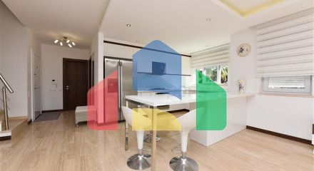 Просторный пентхаус 3+1 в районе Конаклы