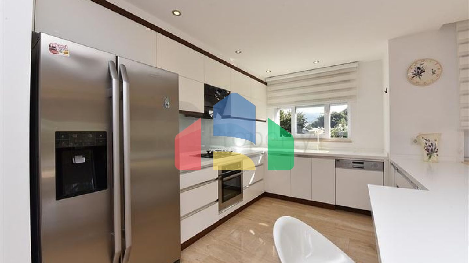 Просторный пентхаус 3+1 в районе Конаклы