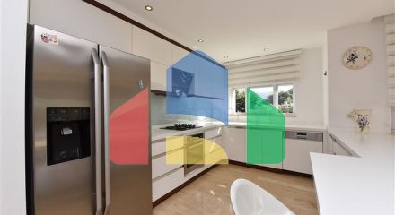 Просторный пентхаус 3+1 в районе Конаклы