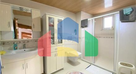 Вілла 6 + 2 з басейном в районі Конакли