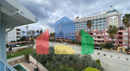 Вілла 6 + 2 з басейном в районі Конакли