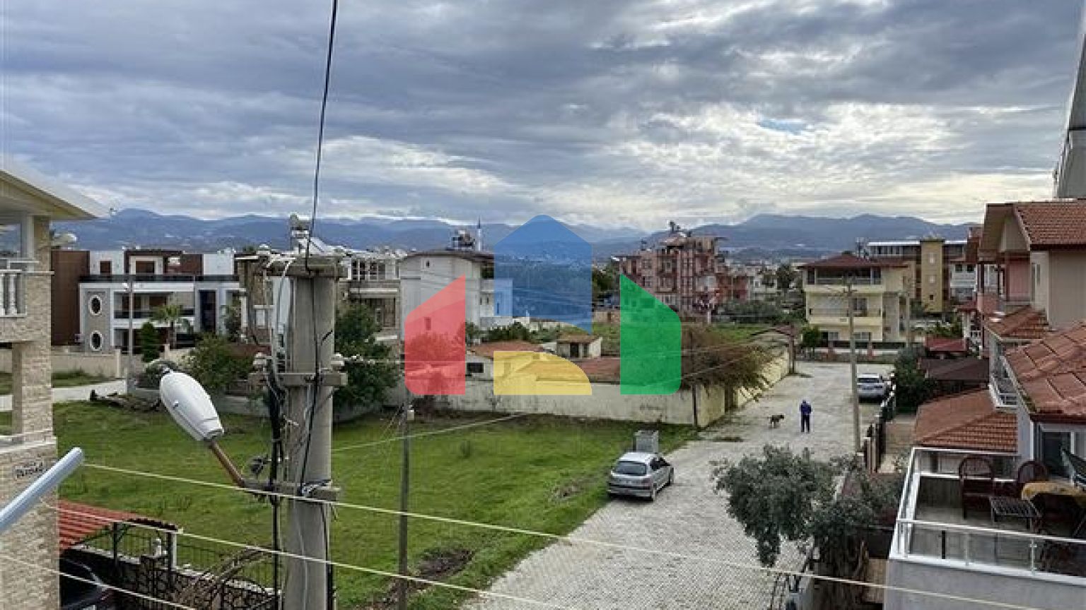 Вілла 6 + 2 з басейном в районі Конакли