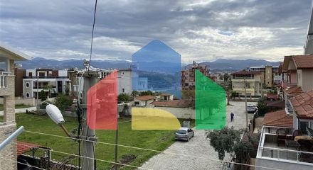 Вілла 6 + 2 з басейном в районі Конакли