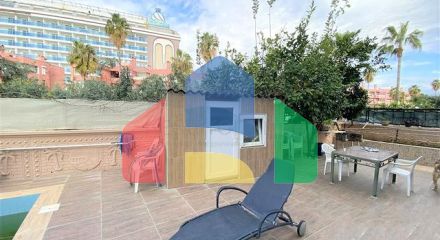 Вілла 6 + 2 з басейном в районі Конакли