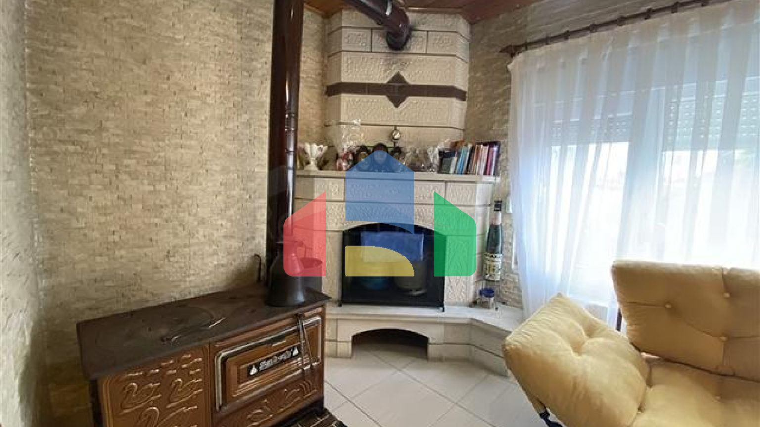 Вілла 6 + 2 з басейном в районі Конакли