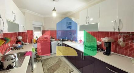 Вілла 6 + 2 з басейном в районі Конакли