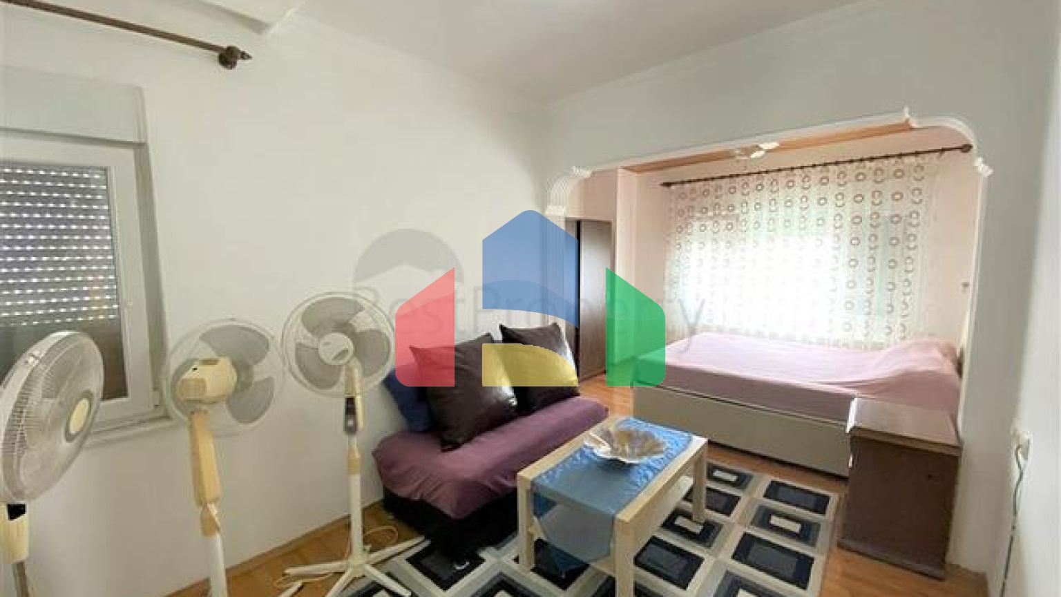 Вілла 6 + 2 з басейном в районі Конакли