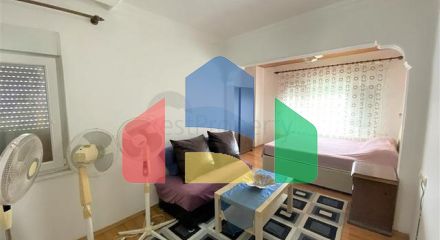 Вілла 6 + 2 з басейном в районі Конакли