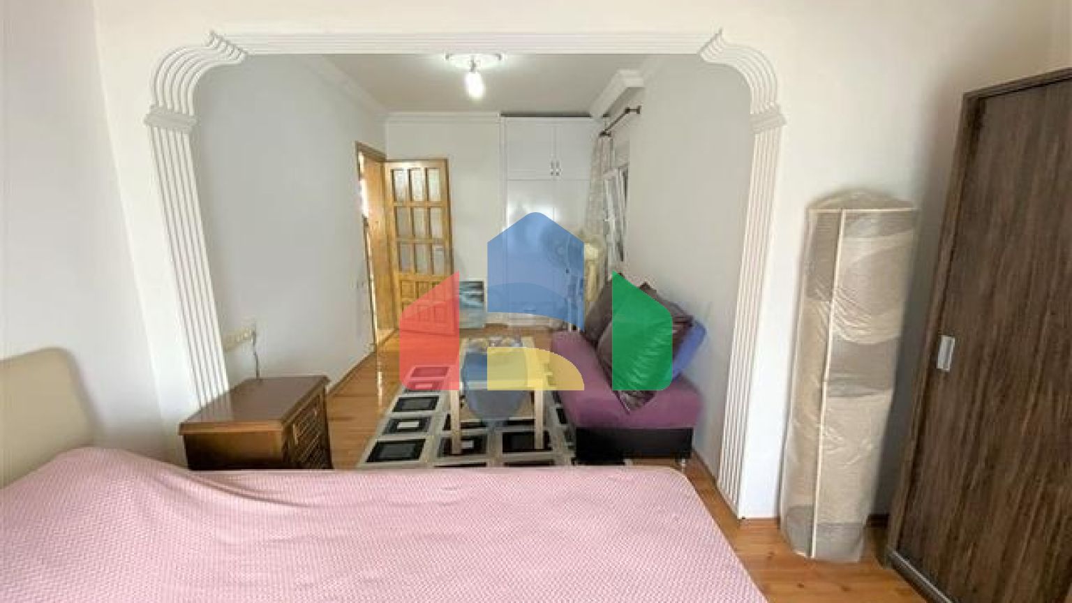 Вілла 6 + 2 з басейном в районі Конакли