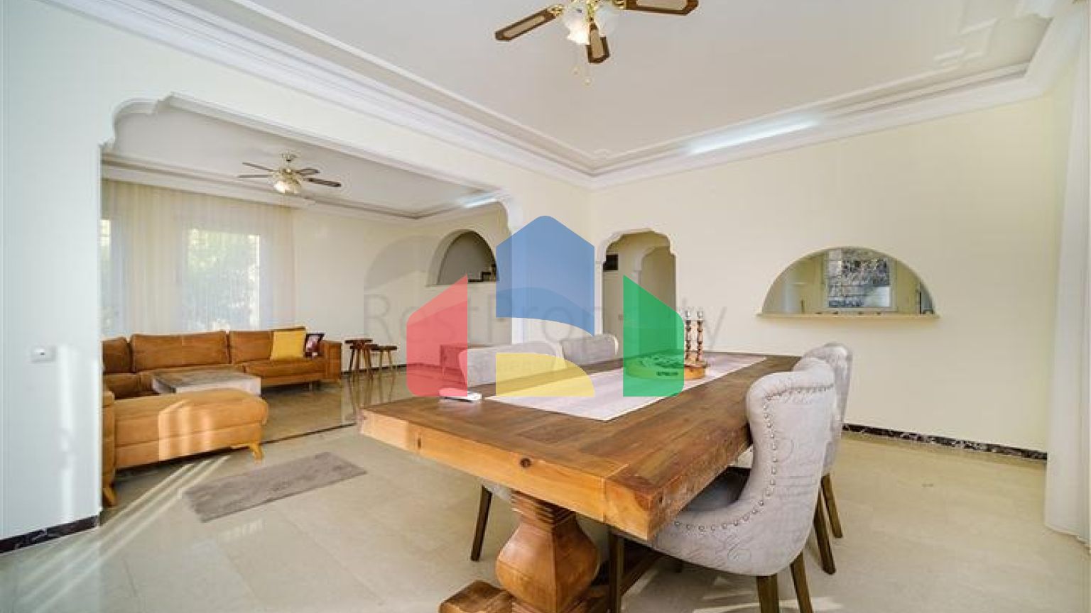 Вилла 3+1 в районе Конаклы