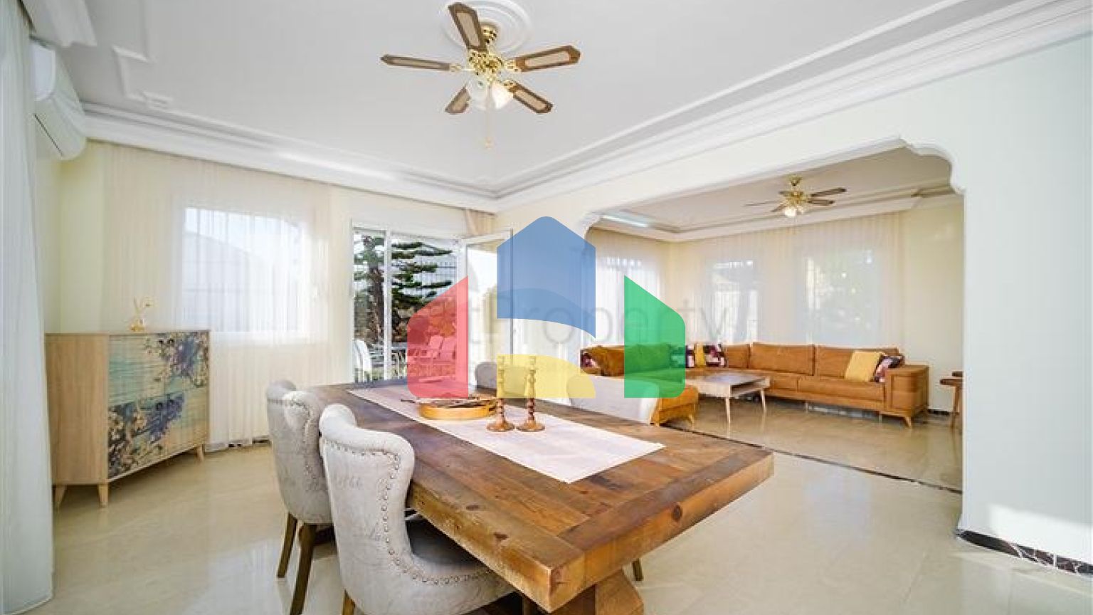 Вилла 3+1 в районе Конаклы