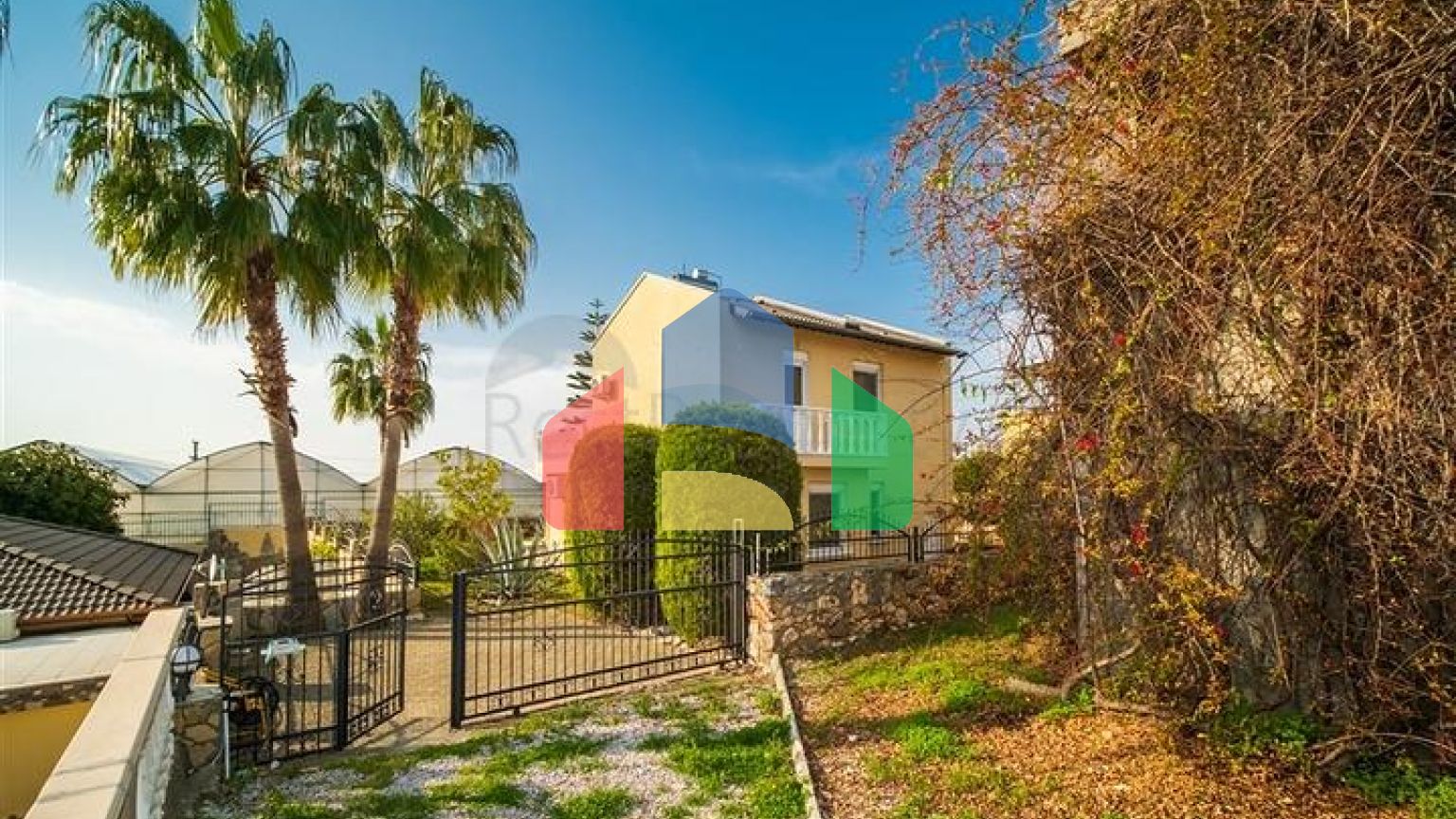 Вилла 3+1 в районе Конаклы