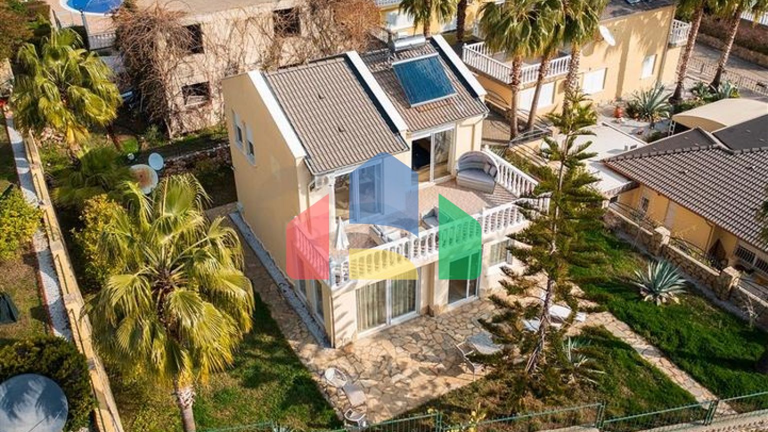 Вилла 3+1 в районе Конаклы