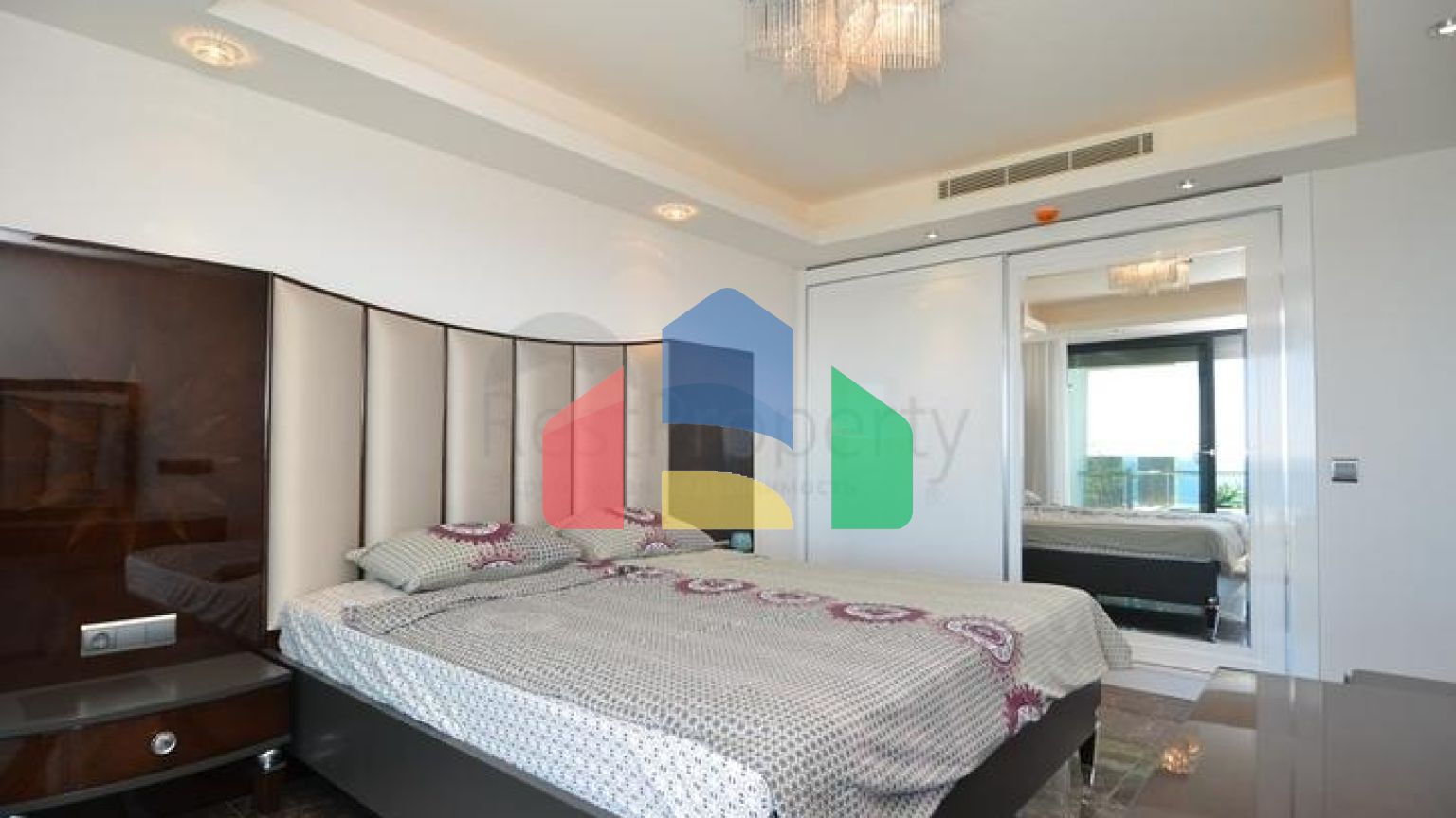 Пентхаус 3 + 2 в престижному проекті в районі Конакли