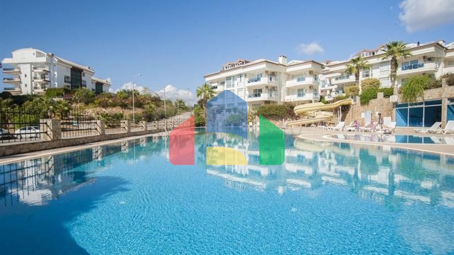 Пентхаус 3+1 в районі Конакли в крокової доступності до моря