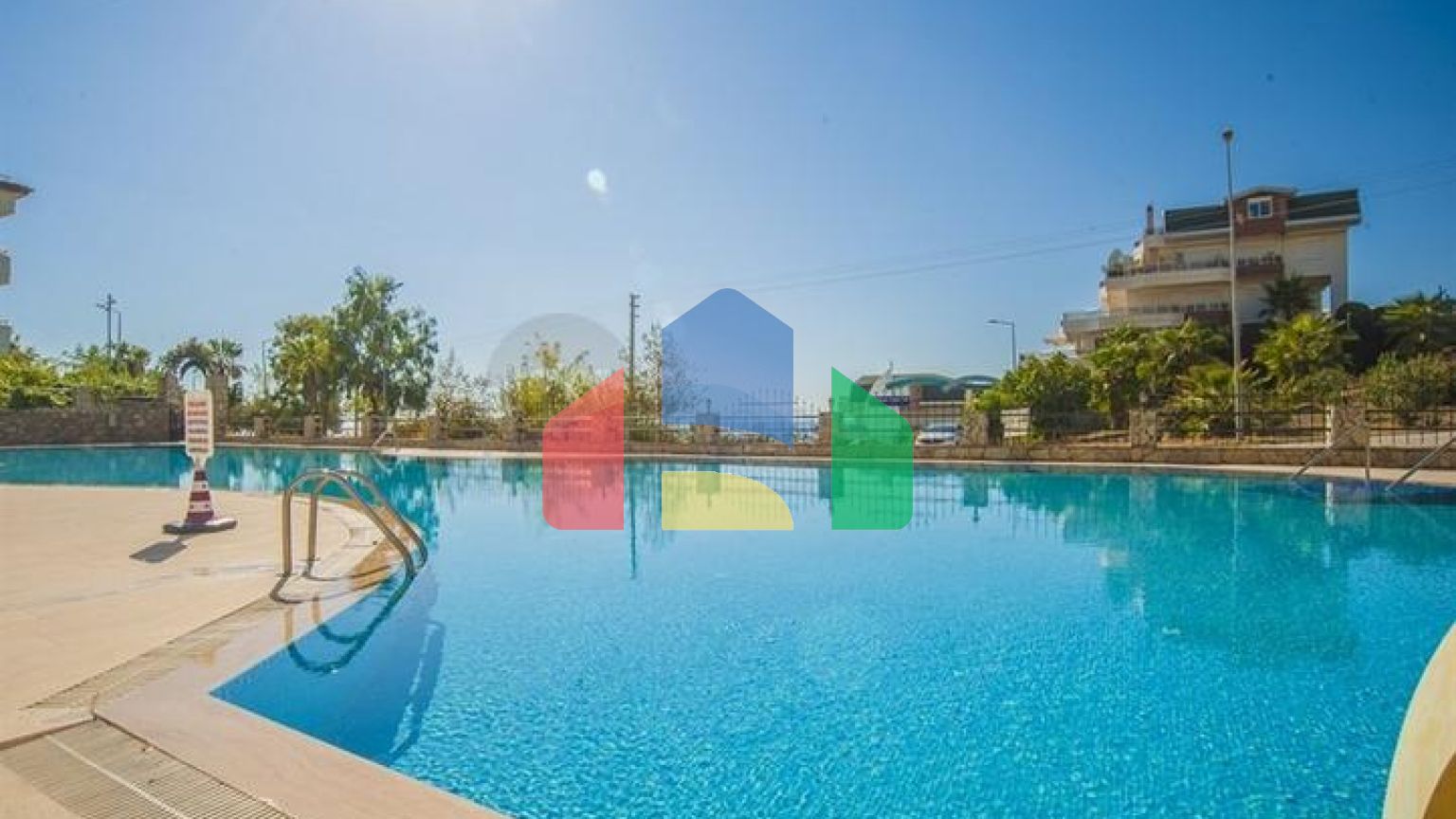 Пентхаус 3+1 в районі Конакли в крокової доступності до моря