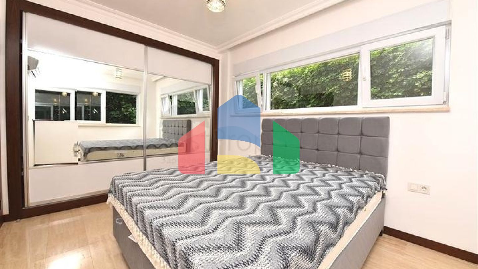 Дуплекс с выходом в сад в комплексе класса люкс