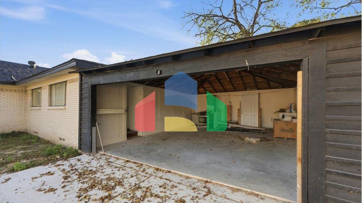 Residential - Single Family Home - Dallas, United States - United States