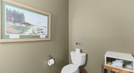 Commercial - Commercial/Retail - Denver, North Carolina, United States - United States