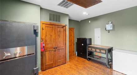 Commercial - Commercial/Retail - Denver, North Carolina, United States - United States