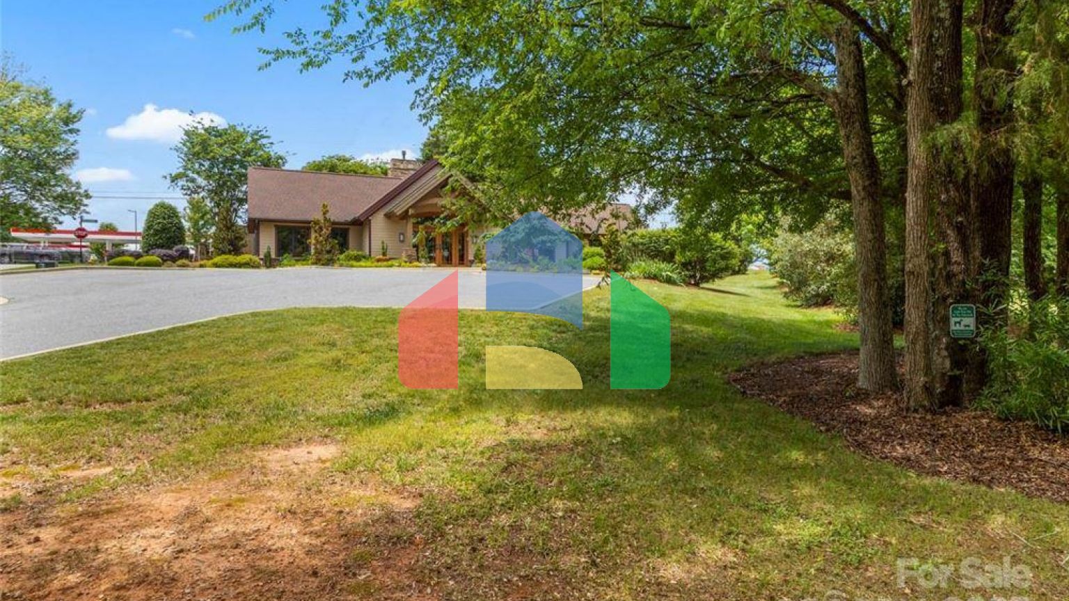 Commercial - Commercial/Retail - Denver, North Carolina, United States - United States