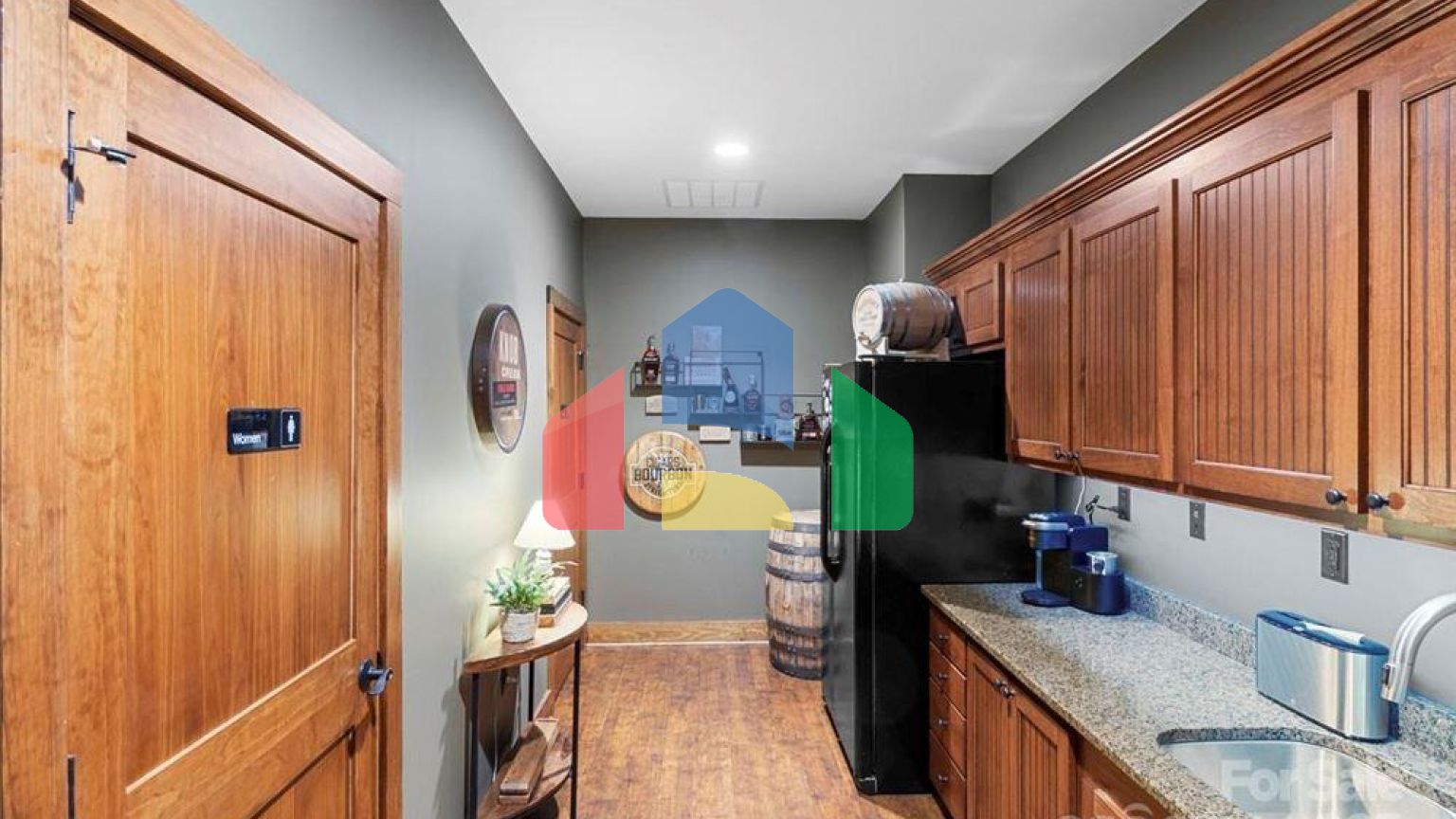 Commercial - Commercial/Retail - Denver, North Carolina, United States - United States