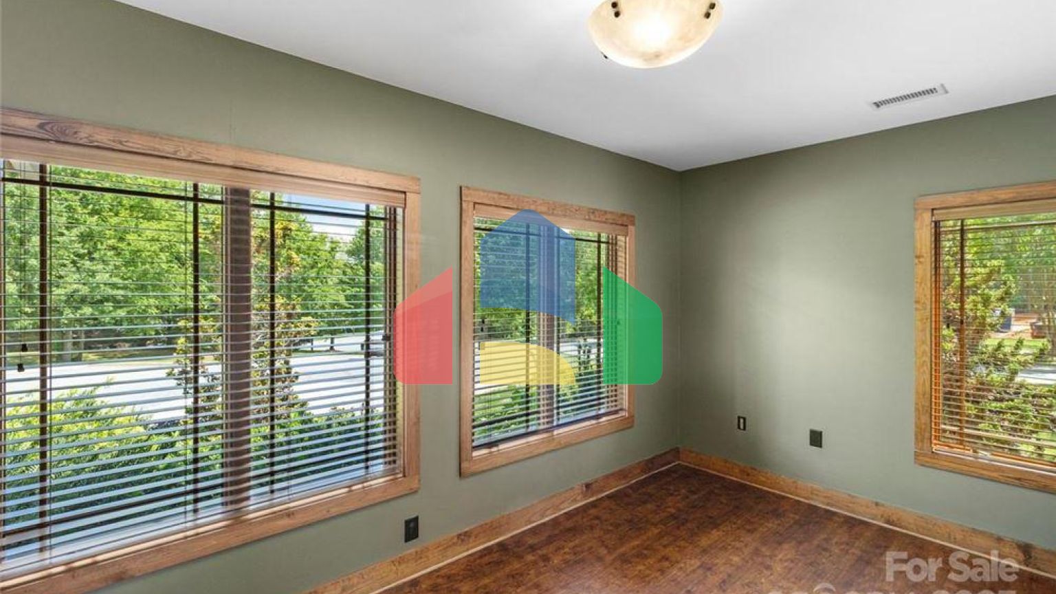 Commercial - Commercial/Retail - Denver, North Carolina, United States - United States