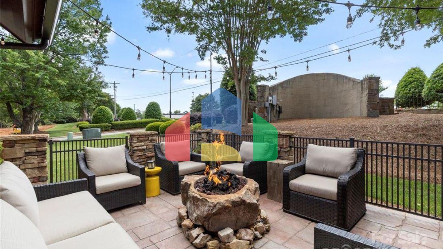 Commercial - Commercial/Retail - Denver, North Carolina, United States - United States