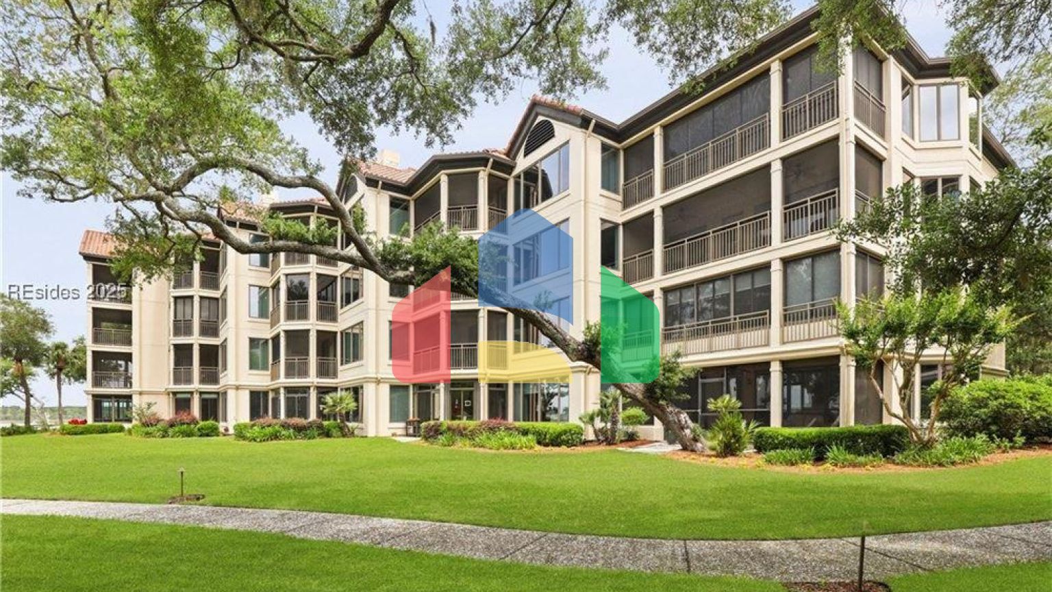 Residential - Condo/Apartment - Hilton Head Island, South Carolina, United States - United States