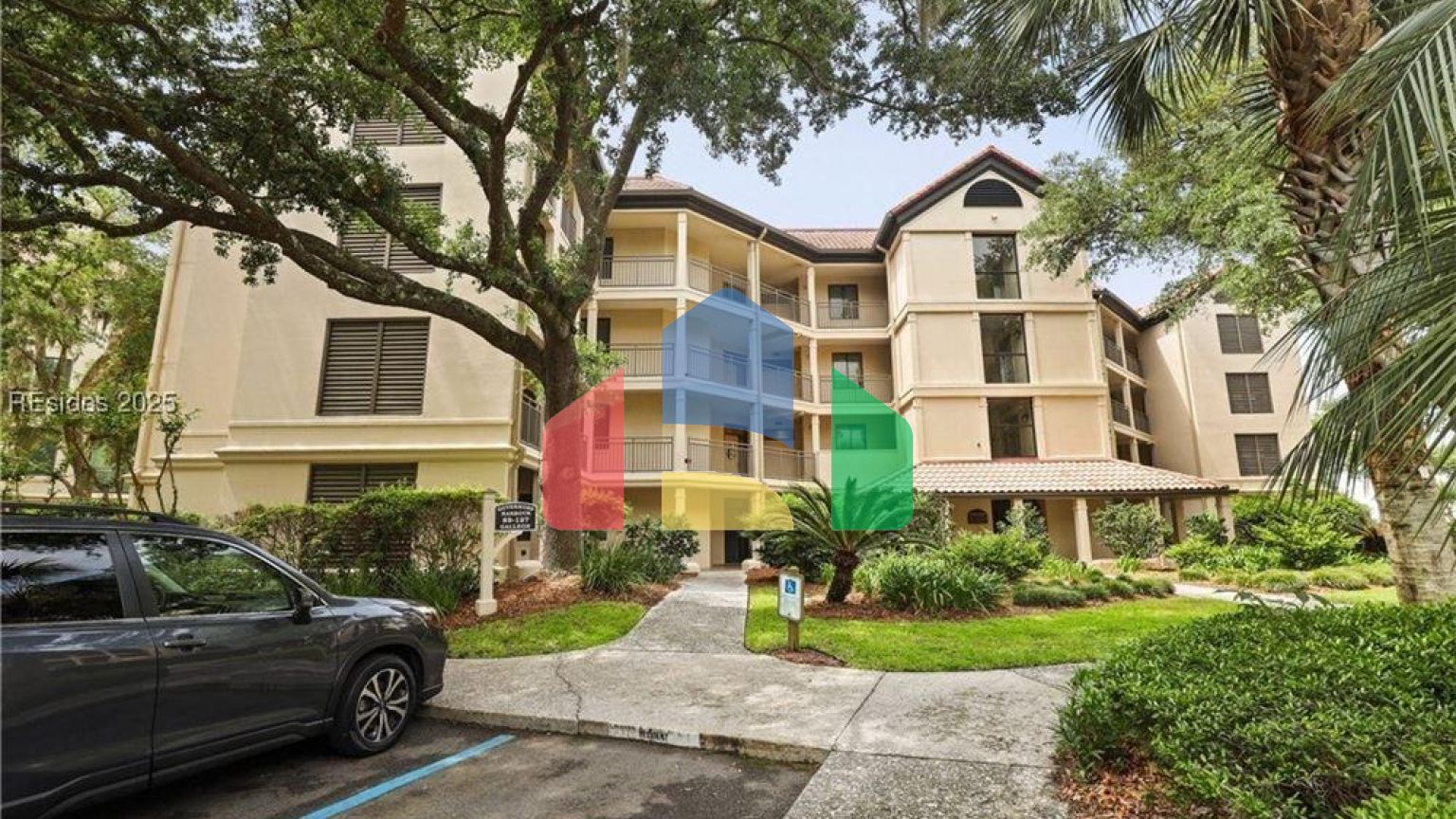 Residential - Condo/Apartment - Hilton Head Island, South Carolina, United States - United States