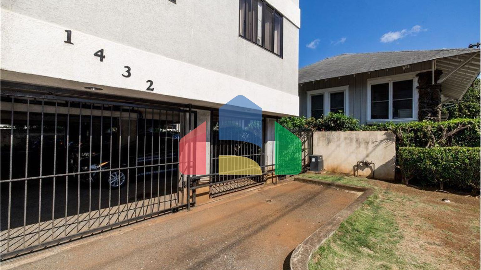 Residential - Condo/Apartment - Honolulu, Hawaii, United States - United States