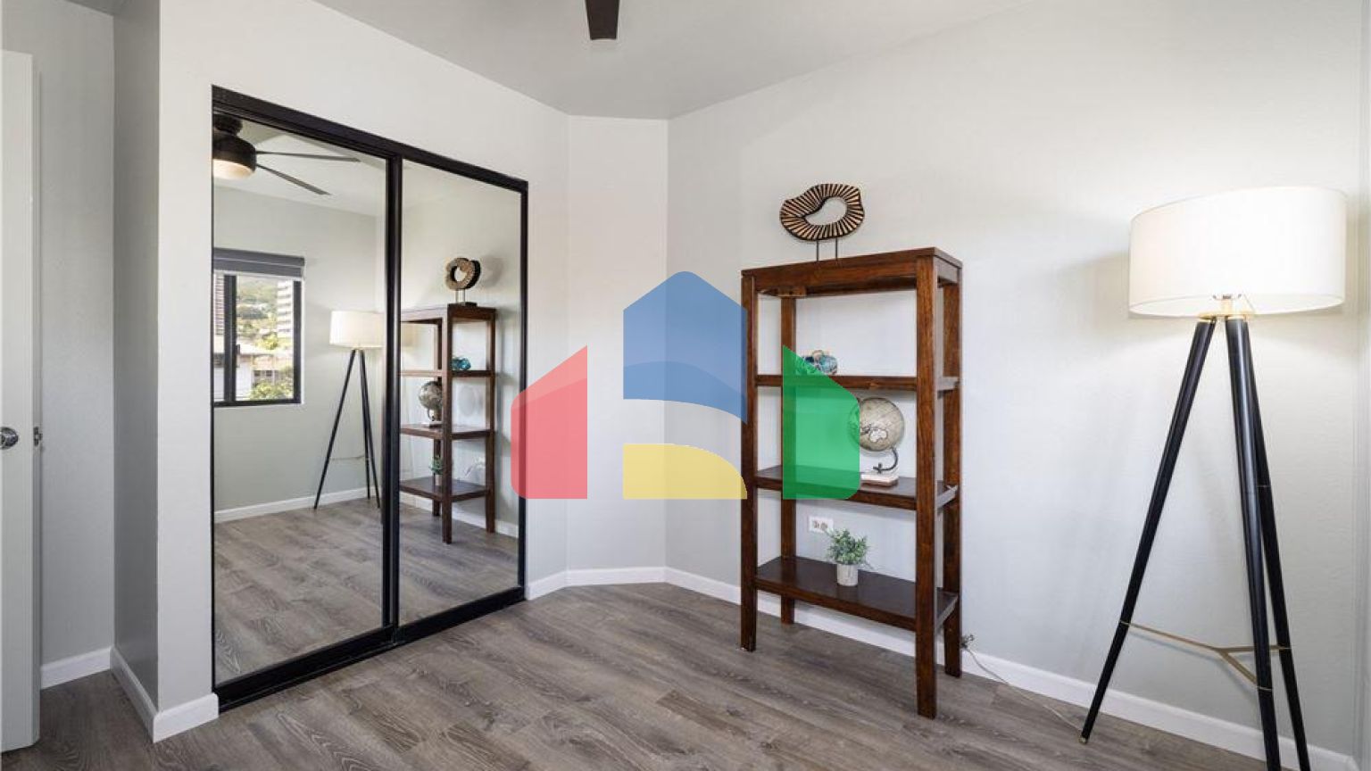 Residential - Condo/Apartment - Honolulu, Hawaii, United States - United States