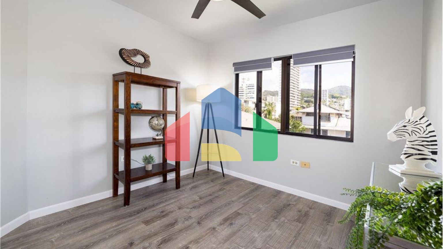 Residential - Condo/Apartment - Honolulu, Hawaii, United States - United States