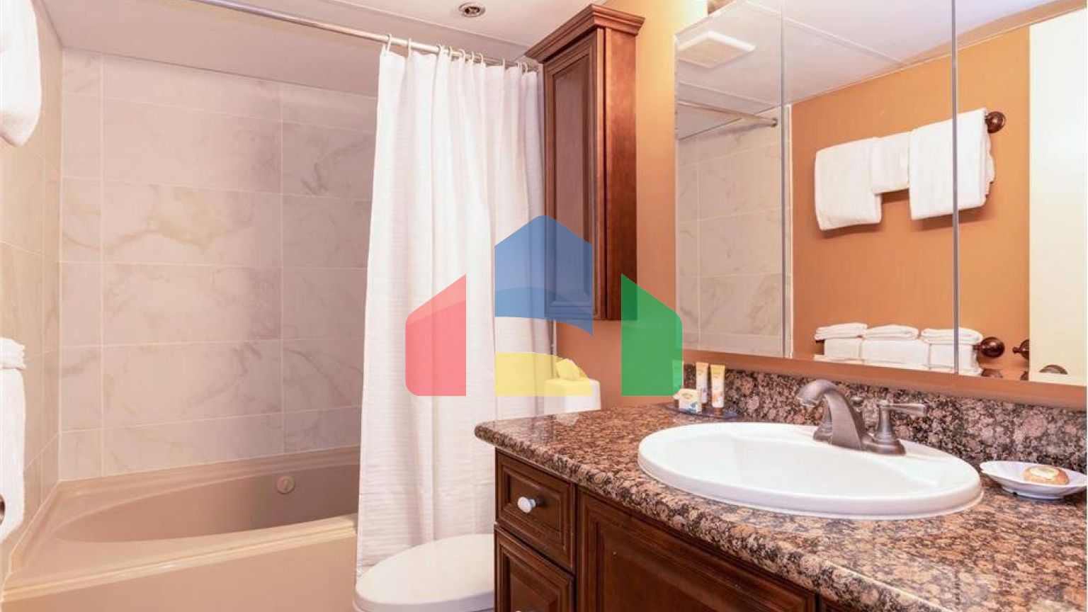 Residential - Condo/Apartment - Honolulu, Hawaii, United States - United States